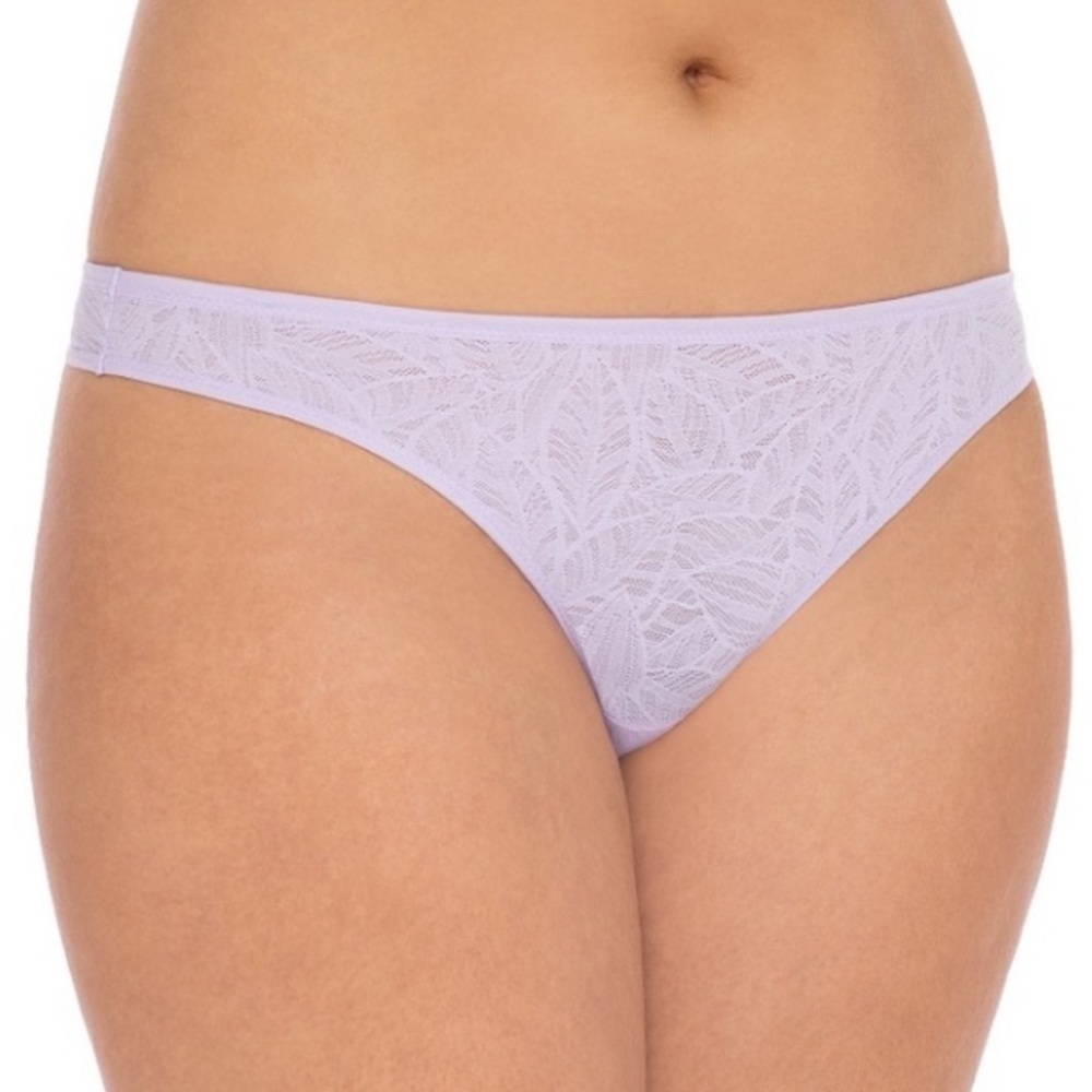 Secret Treasures lavender lace thong panty size L (12/14)